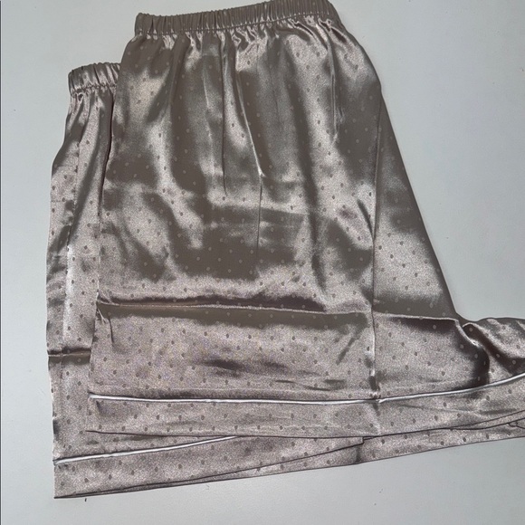 🔥Elegant White Satin Pajama Set 3 pc set Sz Large New - Picture 3 of 7